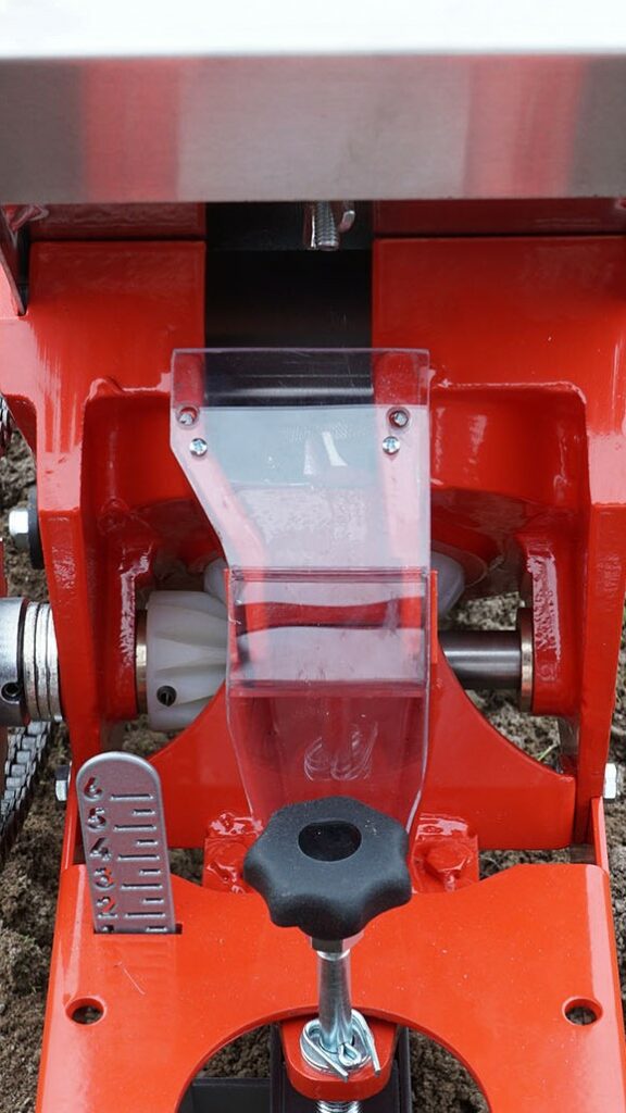 Cheminée grande visibilité pour semoir Ebra